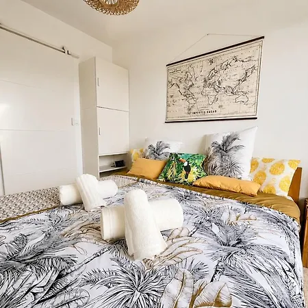 Apartment Sword And Sea-vue Mer-2 Personnes *